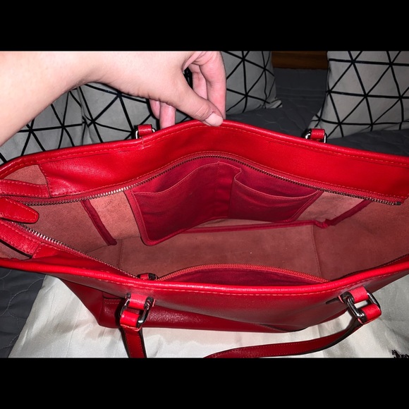 Coach Tote Red Leather - Picture 4 of 9